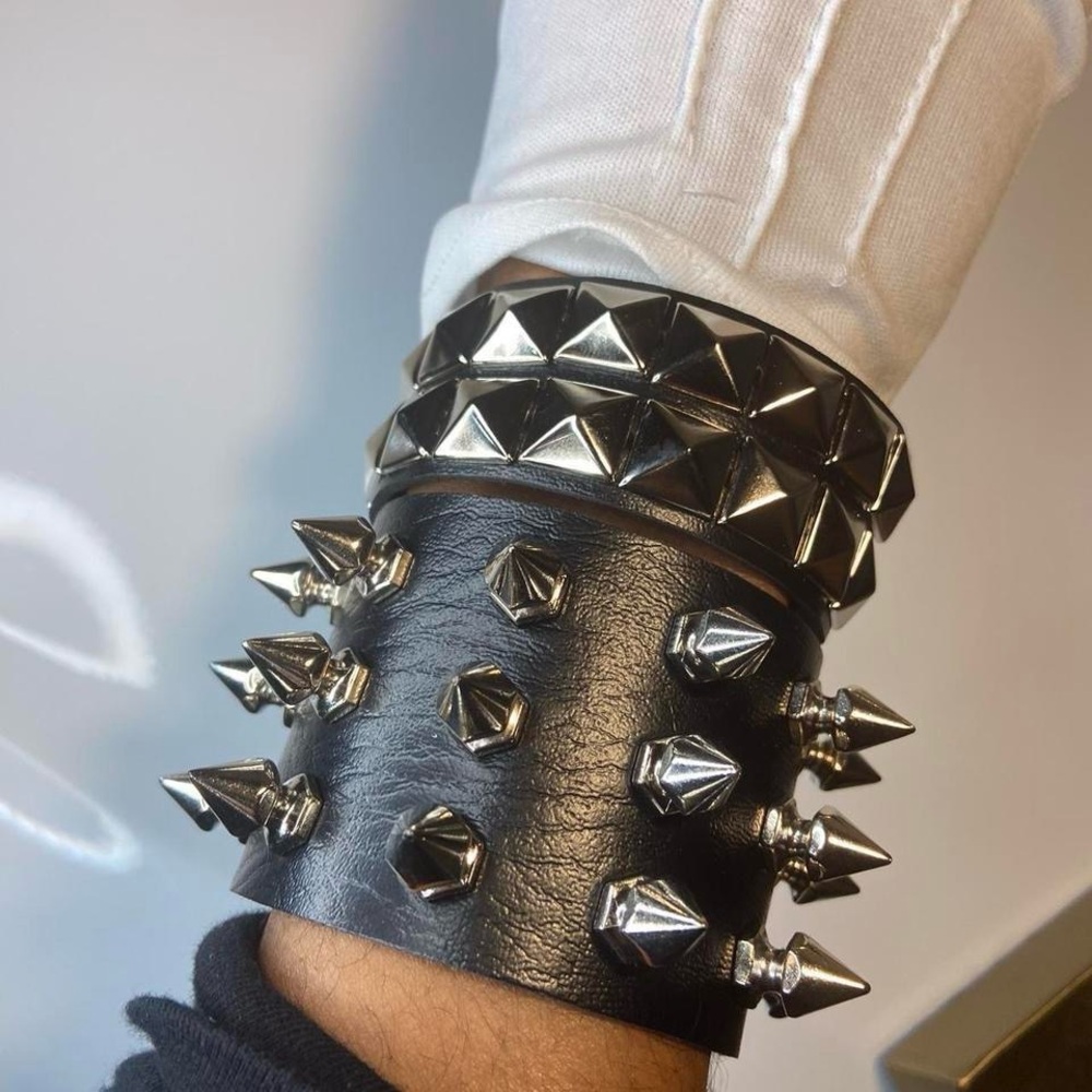 2 pcs Gothic Spiked studded faux leather punk bracelet emo Rivets